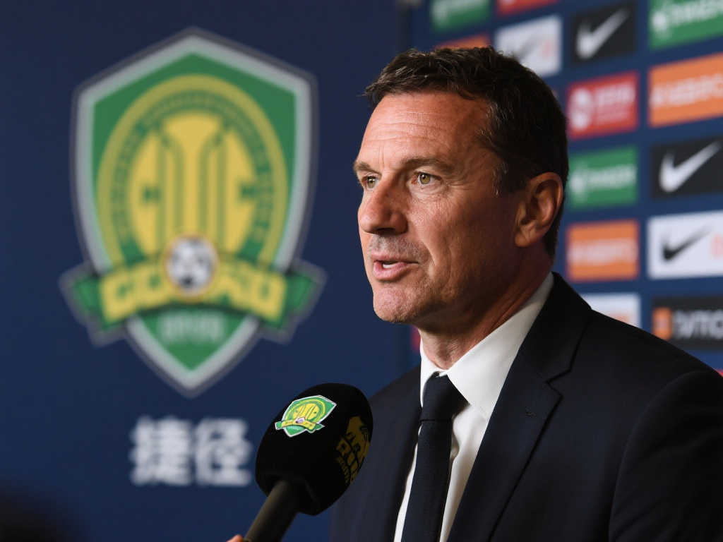 非亚足联的 非亚足联的